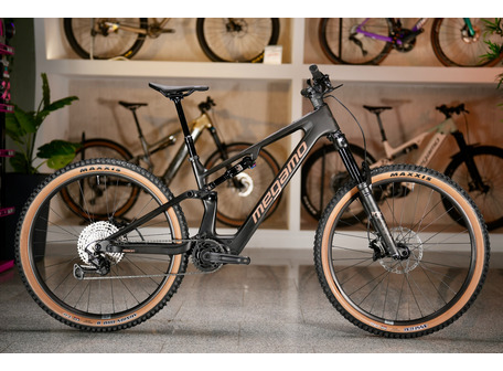 BICICLETA MEGAMO REASON CRB 07 2026 NEGRO
