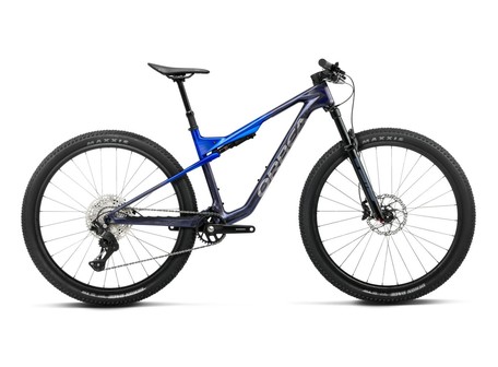 BICICLETA ORBEA OIZ M30 2027 COLOR Noctiluca Carbon View - Cobalt Blue (Gloss)