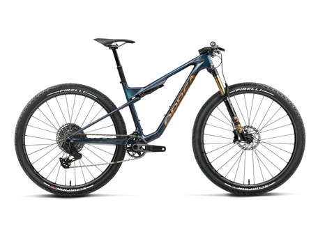 BICICLETA ORBEA OIZ M-TEAM AXS 2027 COLOR Fuel Carbon View - Titan Gold (Gloss)