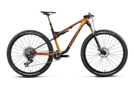 BICICLETA ORBEA OIZ M-LTD 2027 COLOR Caramel Carbon View - Leo Orange (Gloss)